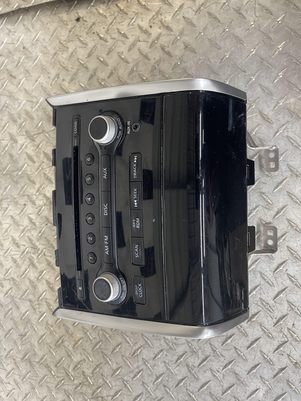 MP3 CD6 SAT radio w/ Aux Input.New OEM CD 6 changer stereo for 13-16 Pathfinder