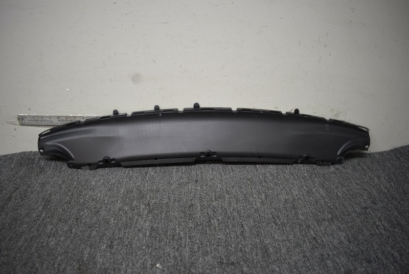 2019 PORSCHE MACAN AIR GUIDE DUCT FACTORY OEM