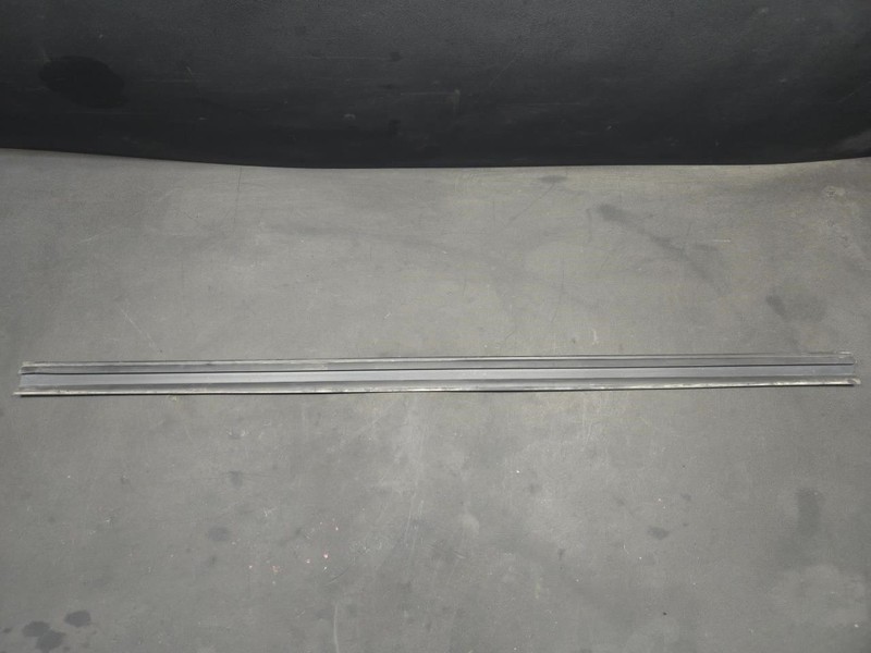 Right Rocker Molding Weatherstrip 2025 Nissan Kicks 80838-7LF0A 2026