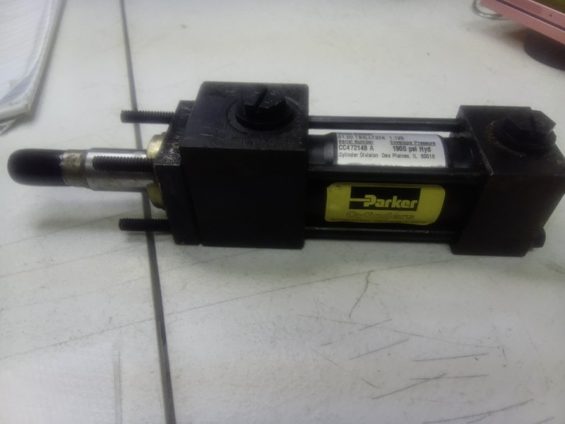 Parker Hydraulic Cylinder 01.00TB3LLT23A1.125