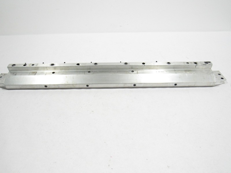 Land Range Rover Evoque 2023 Front Radiator Lower Support Tie Bar 20-24 ; :A