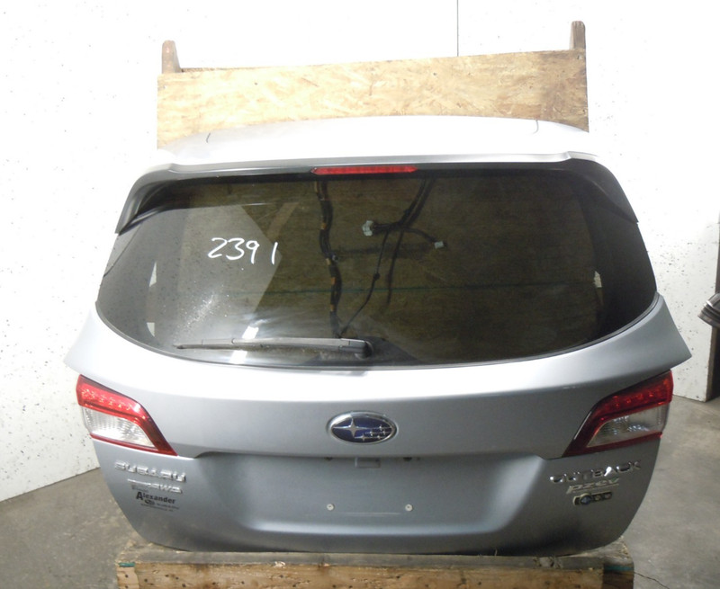 2015-2019 Subaru Outback Wagon Manual Hatch Liftgate W/ Camera OEM G1U