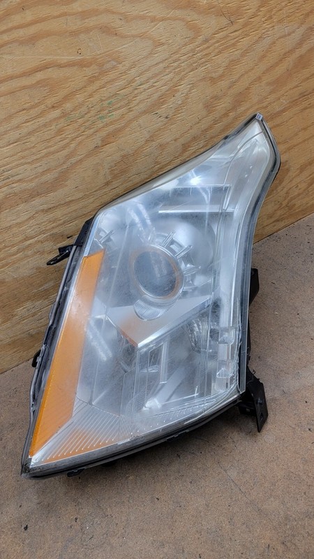 2010-2016 CADILLAC SRX DRIVER SIDE LEFT LH HALOGEN HEADLIGHT OEM