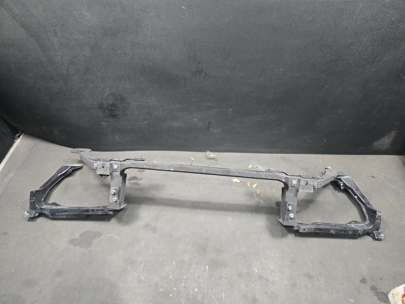 Radiator Support Upper Tie Bar + Brackets Set 2019 Jaguar F-Pace T4A40750 17-20