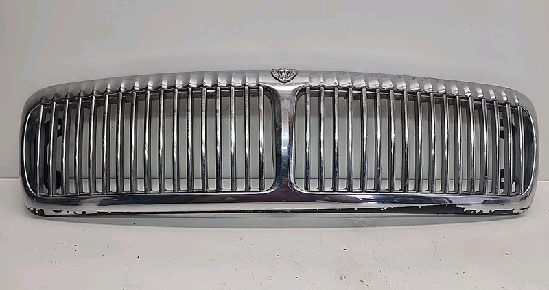 1998-2003 Jaguar XJ8 OEM Front Grille Assembly Chrome Trim Molding Hood Grill OE