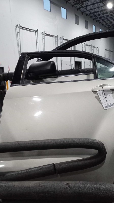 Used Rear Left Door Assembly Rear Side fits: 2014 Chevrolet Equinox w/o privacy