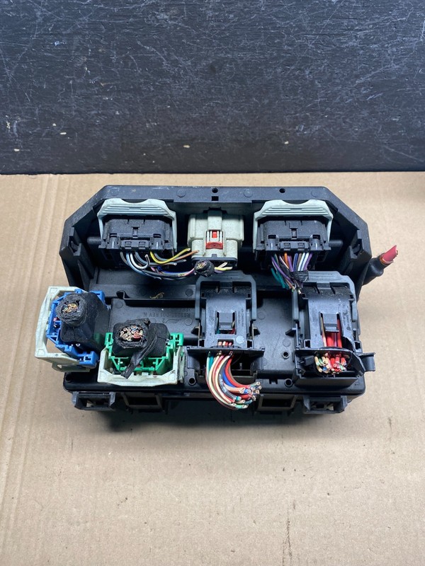 2012 Liberty Nitro TIPM Power Integrated Fuse Box Module Oem AE6285 DW