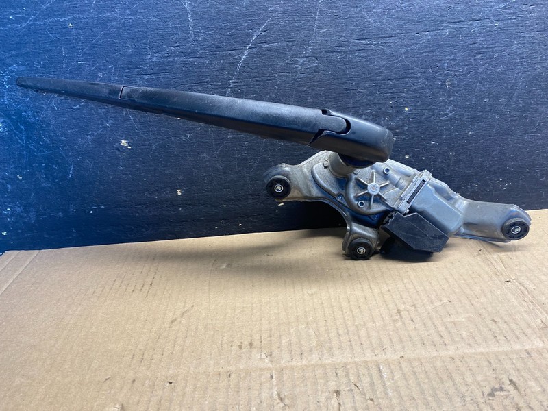 2012 to 2017 Toyota Prius V Rear Wiper Windshield Motor AA7480 DG