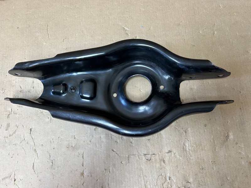 ✅ 24+ Tesla Model 3/YSuspension Systems Rear Control Arm 1044451-00-F