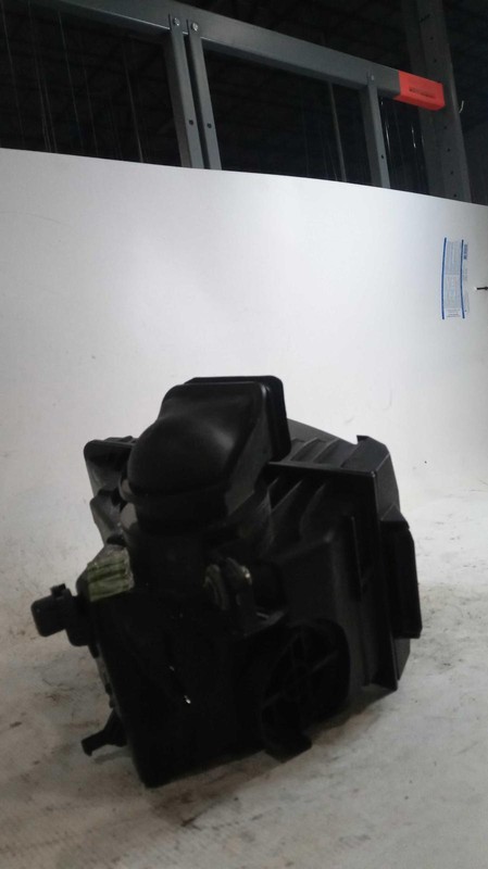 Used Air Cleaner Assembly fits: 2024 Hyundai Santa fe US built gasoline 2.5 Grad
