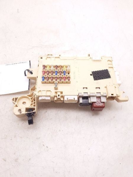 03 04 05 06 LEXUS LS430 LUX PASSENGER SIDE FUSE JUNCTION BOX ASSEMBLY