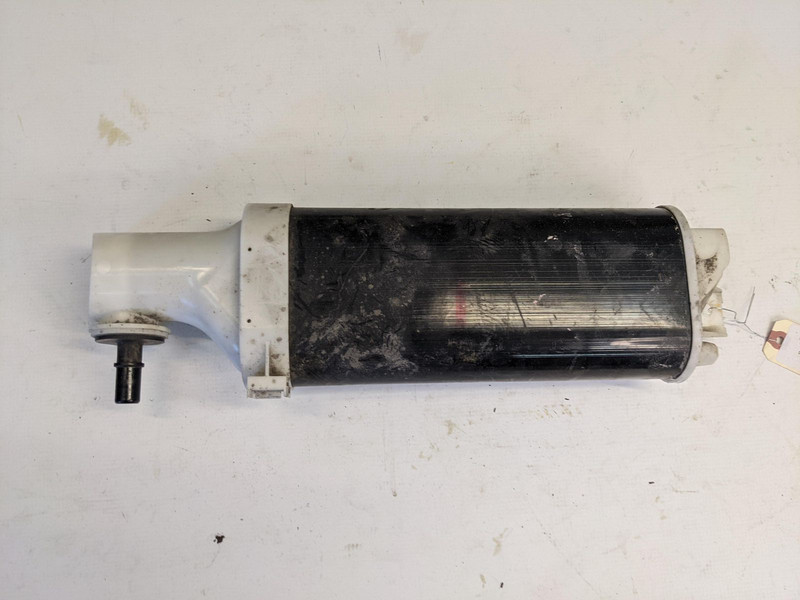 Fuel Vapor Canister 2014 Maserati Ghibli 670003286 2015 2016