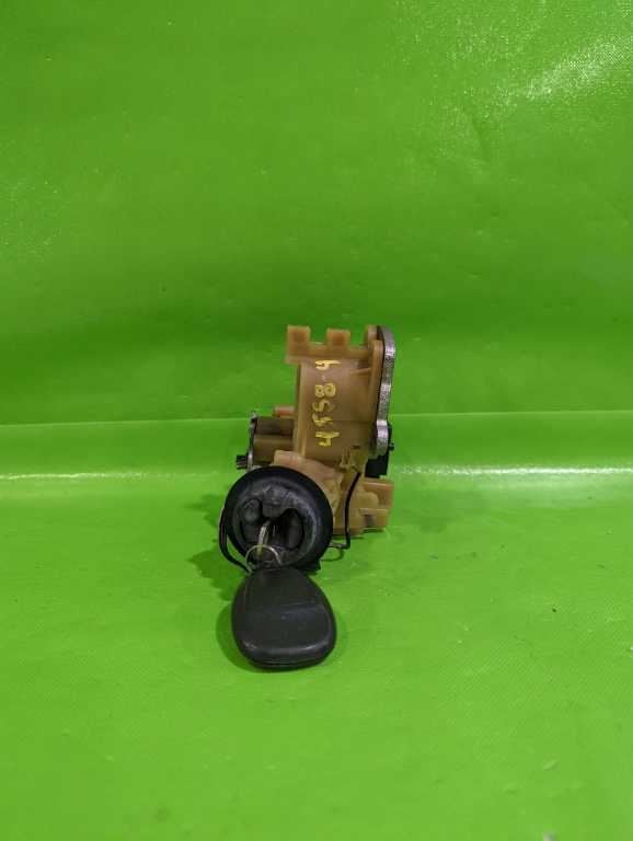 98-05 CAVALIER IGNITION SWITCH CYLINDER HOUSING W/KEY OEM 4558-4
