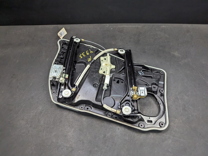 Front Right Passenger Window Regulator 2018 Mercedes CLA250 2078200642 2014-2019