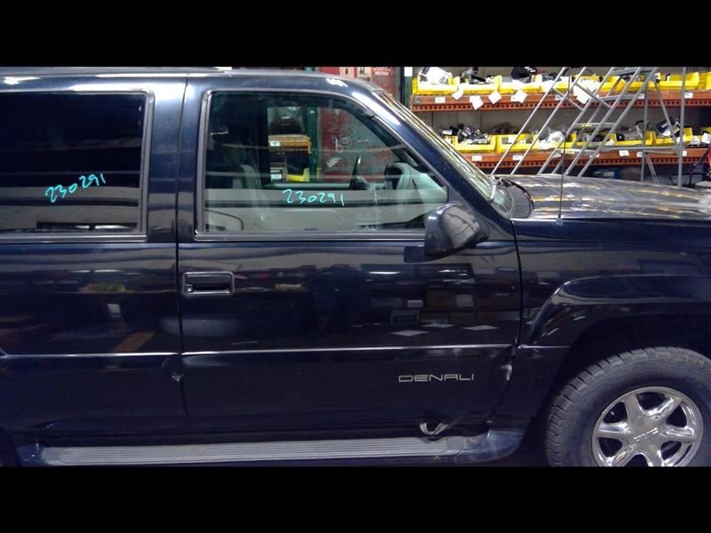 Passenger Right Front Door Denali Fits 99-00 YUKON 1161414
