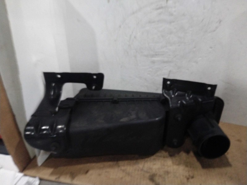 2016 BMW X5 Air Cleaner Assembly OEM 13718603092 93K Miles Black