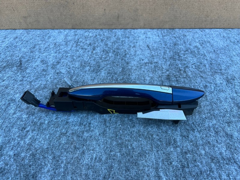 INFINITI Q60 2017-2022 OEM RIGHT PASSENGER DOOR HANDLE (KEYLESS/ BLUE)
