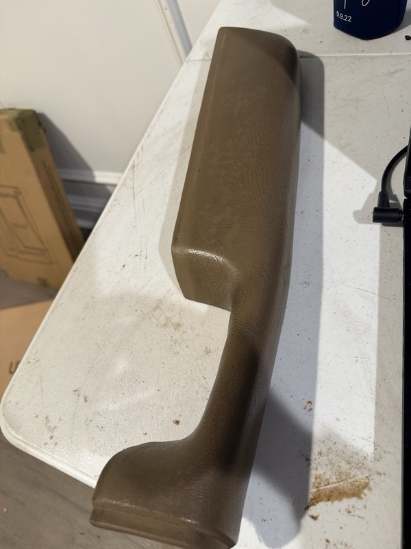 1998-2004 Chevy S10 Blazer Passenger Right Door Pull Armrest 15726042 OEM tan