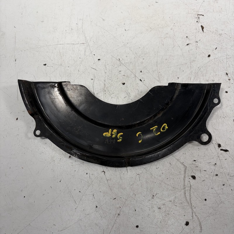 01-05 Honda Civic 1.7 MT 5 Speed Flywheel Cover Clutch Case 21350-PLA-010 OEM