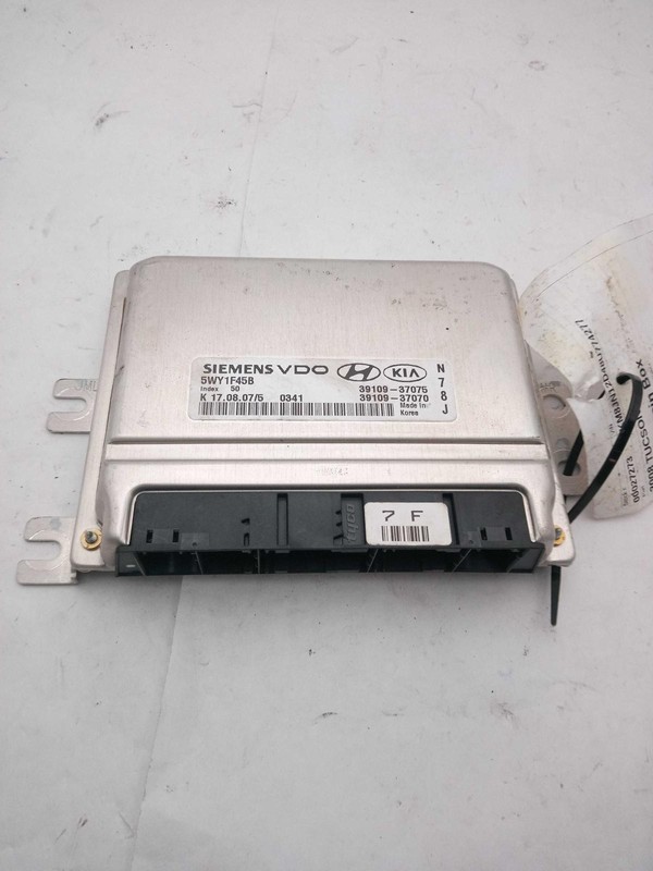 Used Engine Control Module (ECM) fits: 2008 Hyundai Tucson Electronic Control Mo