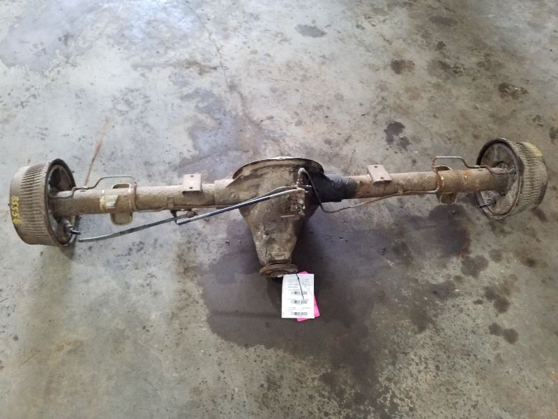Rear Axle 2WD Round Cover 10 Bolt 8.25" Ring Gear Fits 00-02 DAKOTA 186852