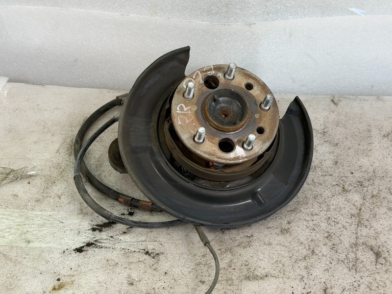LEXUS ES330 RIGHT PASSENGER REAR HUB SPINDLE KNUCKLE PARKING BRAKE CABLE 04-06