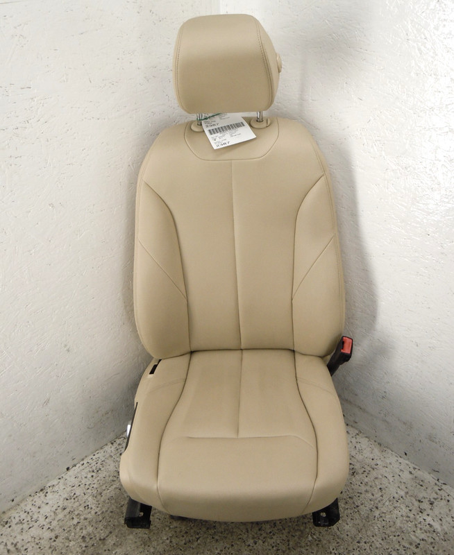 12-18 BMW 320i Front Seat Pass Right Electric OEM SensaTec W/O Thigh Support