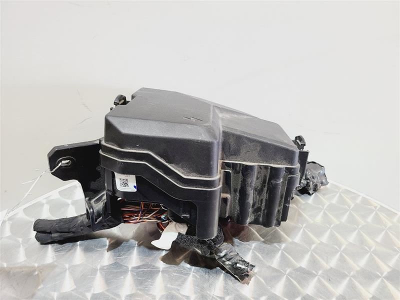 ELANTRA 2021 Fuse Box Engine 563154