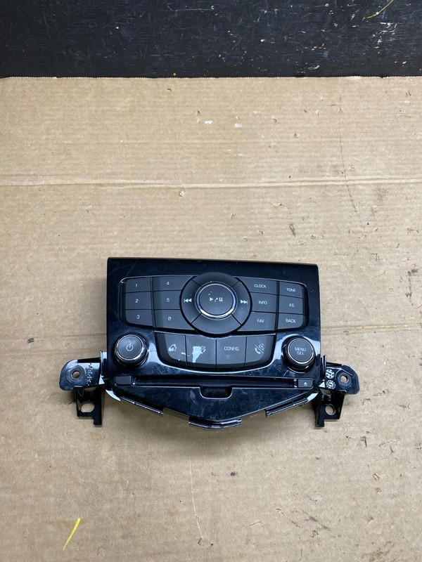 2011-2016 Chevrolet Cruze Radio XM CD MP3 Player Control Panel 94563269 W9460 PS