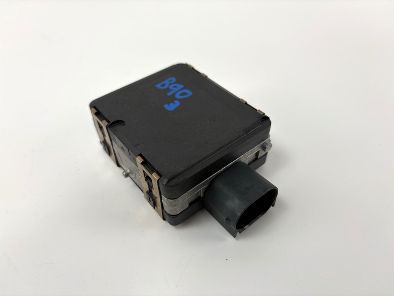 Mercedes C GLC Class Front Radar Sensor Wave Distance Module A0009056911 OEM