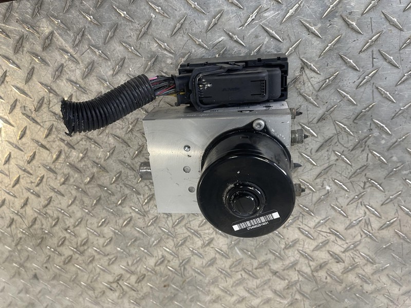 2013 2014 2015 Nissan Armada ABS Pump Assemmbly Oem Tested 13 14 15