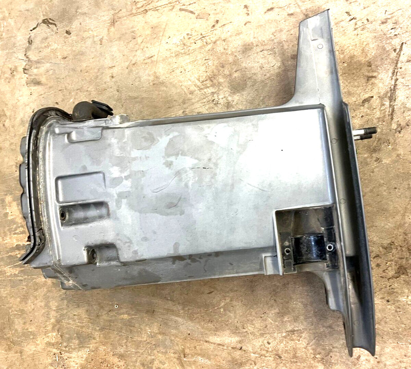 Mercury Mariner Outboard 200 EFI Middle Section Housing 8343A11 FRESHWATER