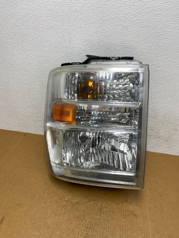 2008-2014 Ford Econoline E150 E250 E350 Right Passenger Headlight Oem AD9158 DW