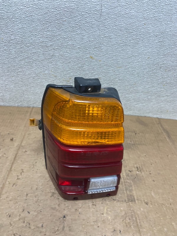 1983 1984 Subaru Station Wagon Left Driver Side Tail light AA6725