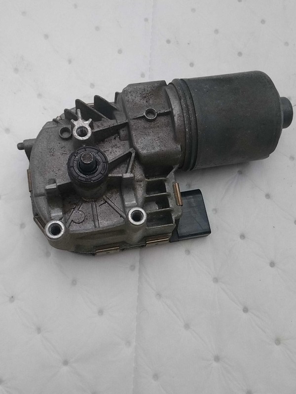 2015 Mercedes-Benz GLK-Class Wiper Motor OEM 2048201340 142K Miles