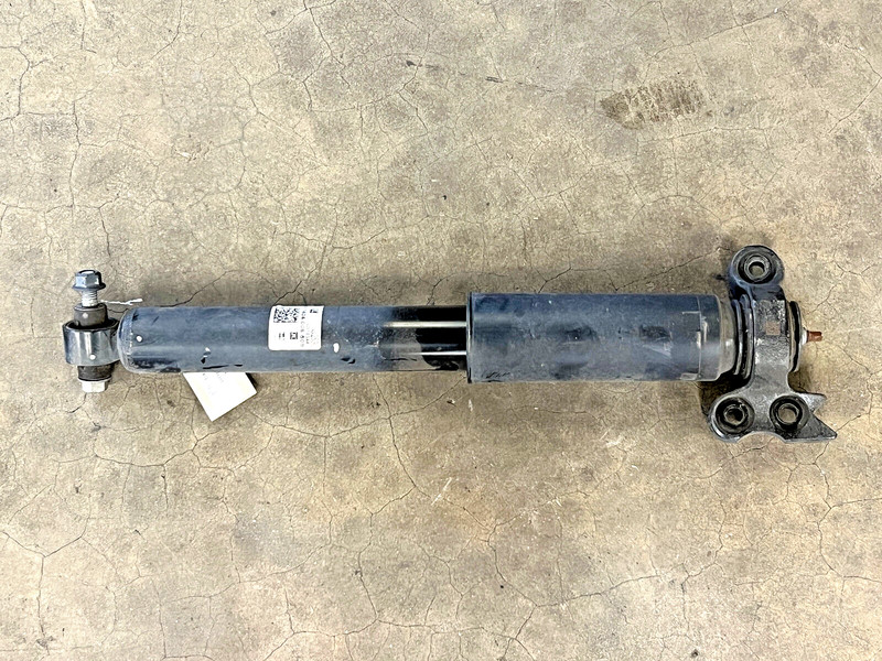 ⭐2019-2024 CADILLAC XT5 FWD REAR RIGHT SIDE STRUT SHOCK ABSORBER OEM LOT2511