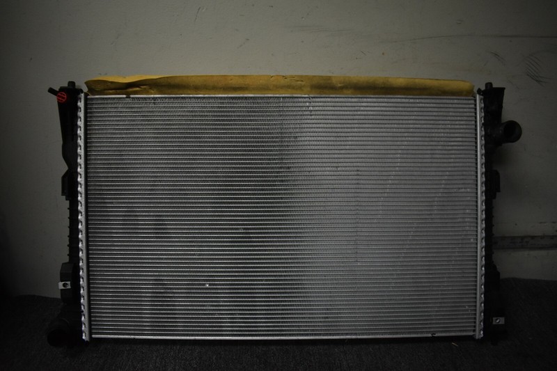 2005-2007 FORD F350 F250 RADIATOR FACTORY OEM