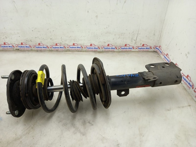 14-19 TOYOTA COROLLA LE FRONT DRIVER LEFT STRUT WITHOUT SPORT SUSPENSION