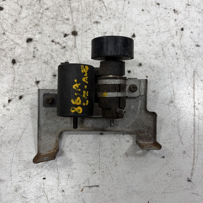 86-88 Honda Accord DX/LX Vacuum Tubing Frequency Solenoid Valve & Bracket OEM