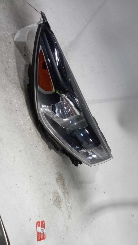 2019 KIA RIO Right Headlight Assembly OEM 650612 66K Miles - Fast Shipping