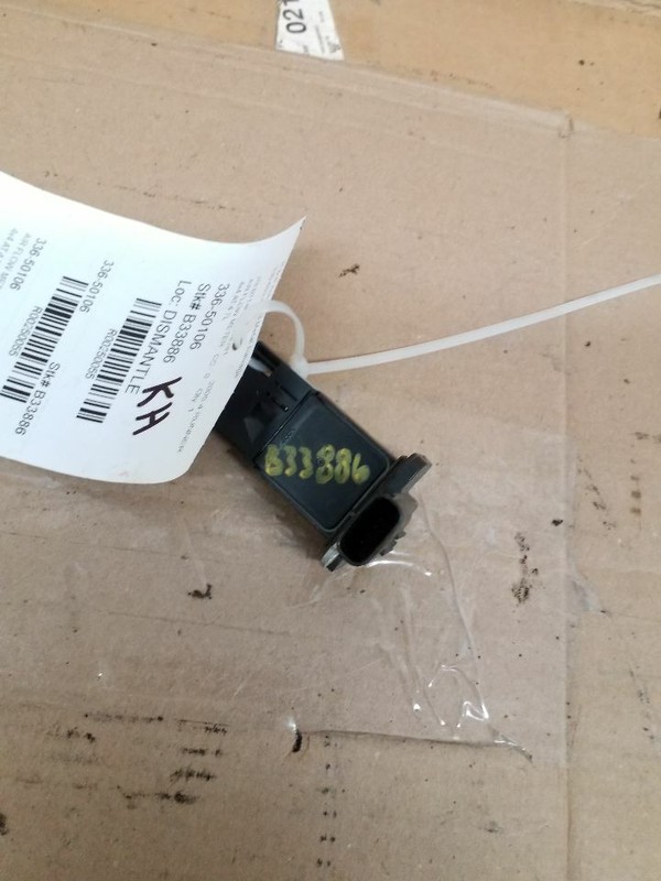 Air Flow Meter Fits 05-18 SEQUOIA 250055