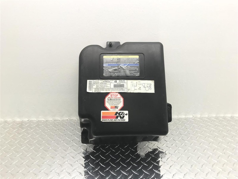 2002-2004 ENVOY XL TRAILBLAZER EXT 4.2L AIR CLEANER FILTER BOX OEM 319-06196