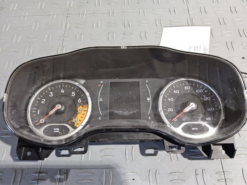 2015-2017 Jeep Renegade Speedometer Instrument Cluster 2.4L 160 MPH 3.5in Screen