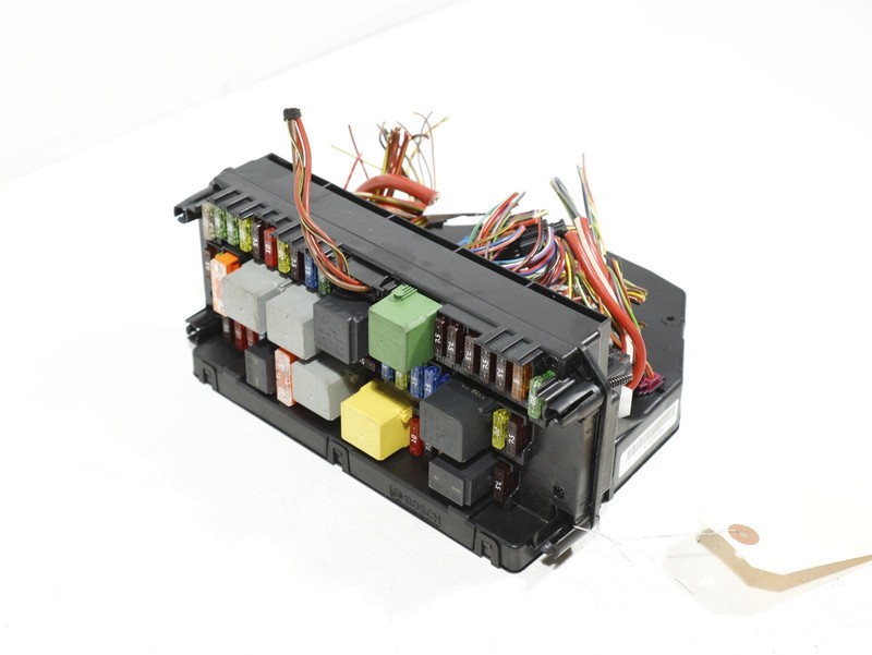 2012–2018 Mercedes CLS550 W218 Fuse Box Control Module Relay Box A2129004125 OEM