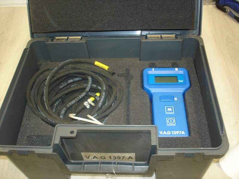 Volkswagen V.A.G. 1397a pressure gauge turbocharger tester kit OEMin case
