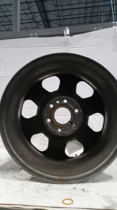 2021 Nissan Titan OEM Wheel 18 Rim 8 Width Used 403009FM0A,403009FM0B
