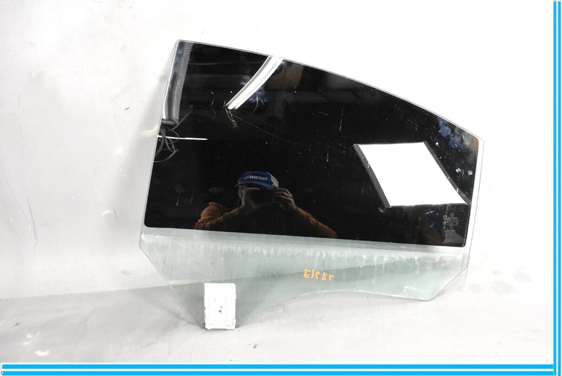 14-18 Mercedes W117 CLA250 Rear Left Driver Side Door Window Glass OEM