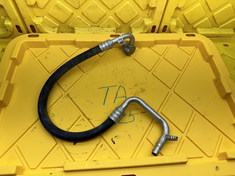2013-2016 AUDI A4 A5 Q5 QUATTRO - AC HOSE / LINE / PIPE 8T0260707B