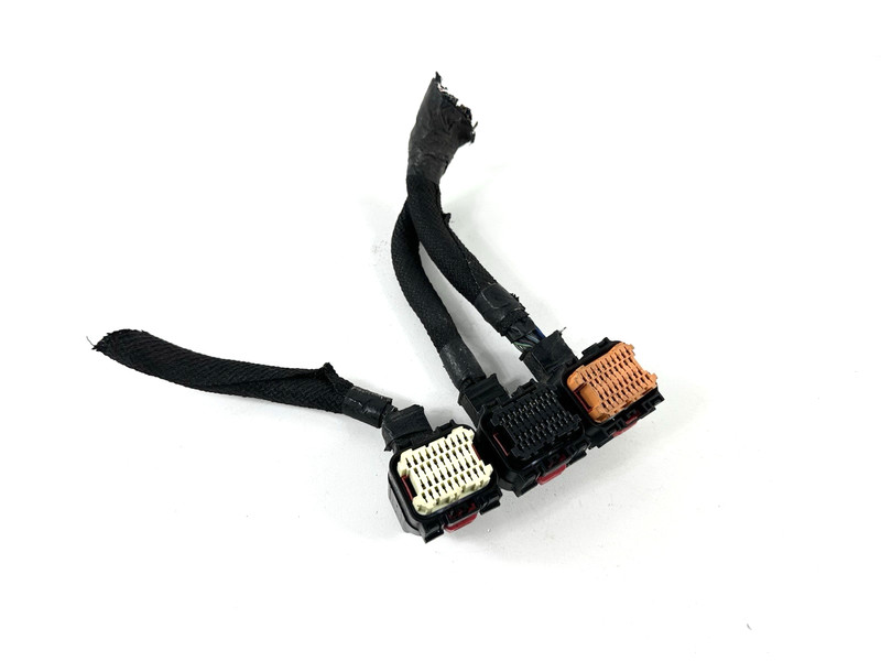 2011 Jeep Grand Cherokee 3.6L Engine Computer ECU ECM Wiring Harness Plugs ONLY