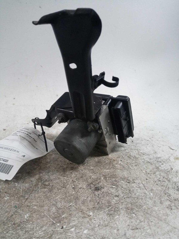 Used ABS Pump and Motor Assembly fits: 2008 Subaru Impreza Pump 2.5L exc. vehicl